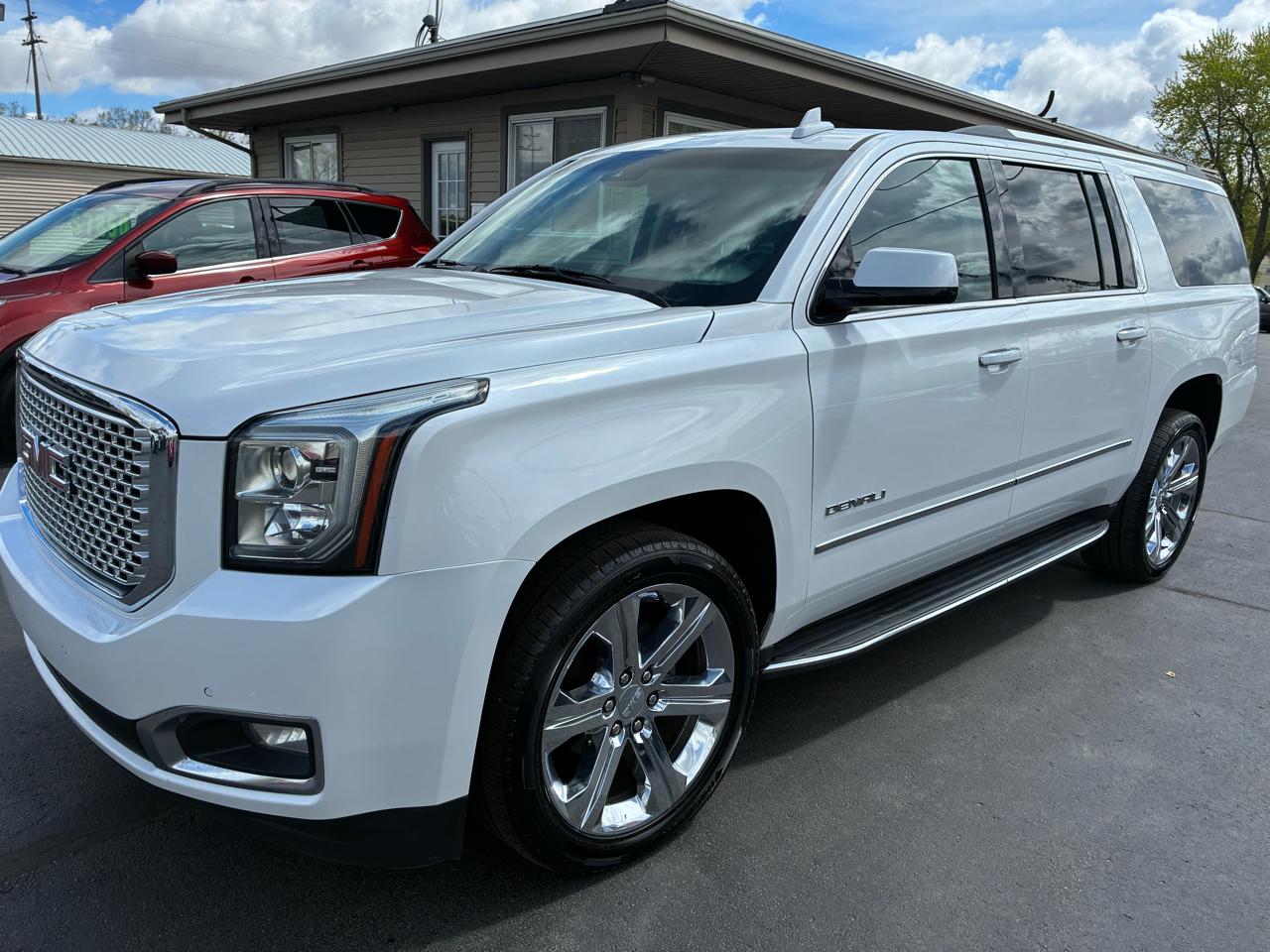 GMC Yukon XL Denali 4WD 2017