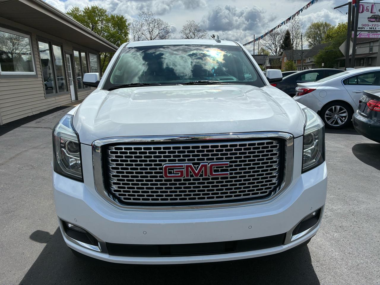 GMC Yukon XL Denali 4WD 2017