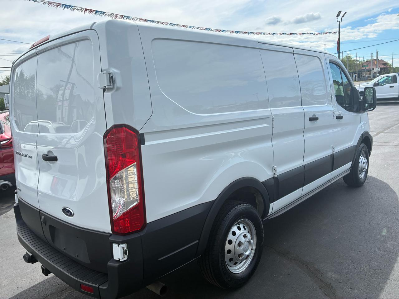 Ford Transit 150 Van 2020