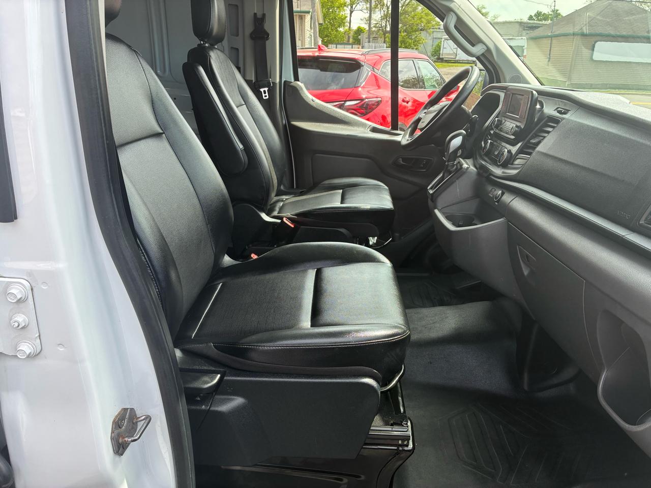 Ford Transit 150 Van 2020