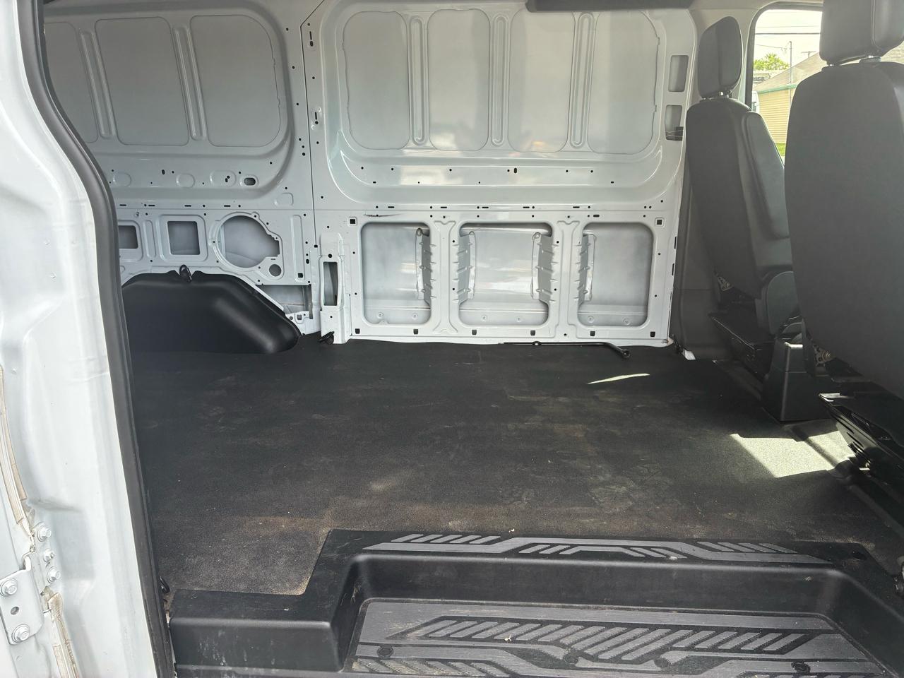 Ford Transit 150 Van 2020