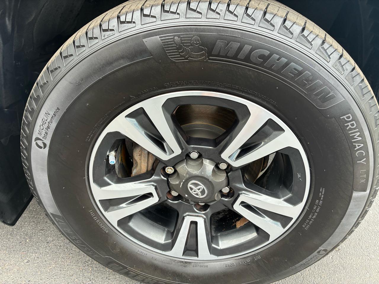 Toyota Tacoma TRD Sport Double Cab 4WD 2017