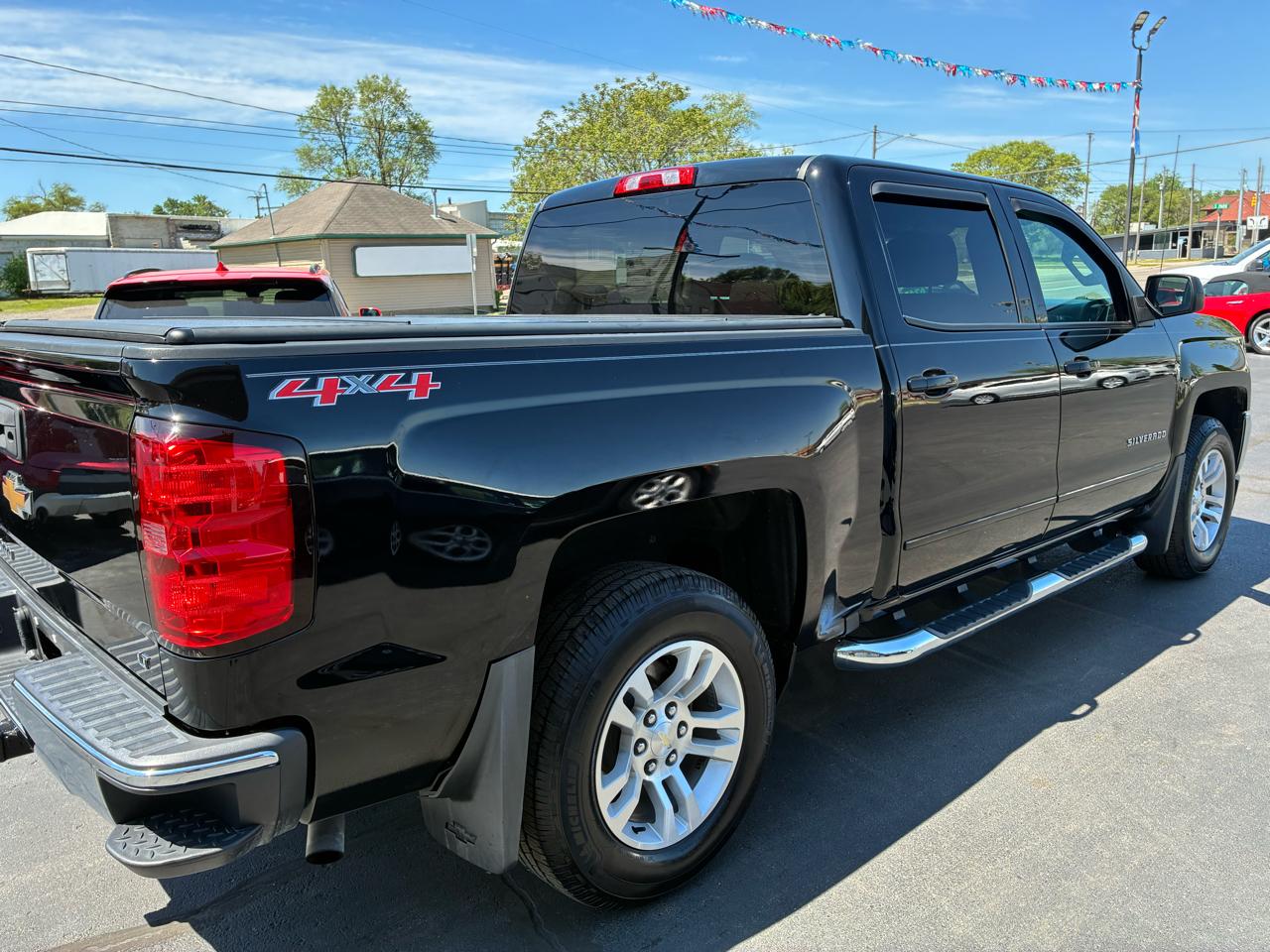 Chevrolet Silverado 1500 LT Crew Cab 4WD 2017