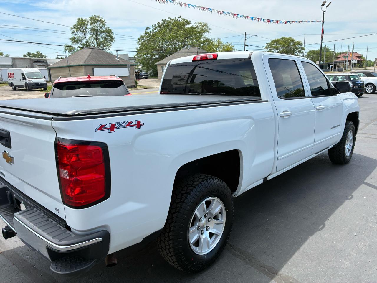 Chevrolet Silverado 1500 2LT Crew Cab 4WD 2017