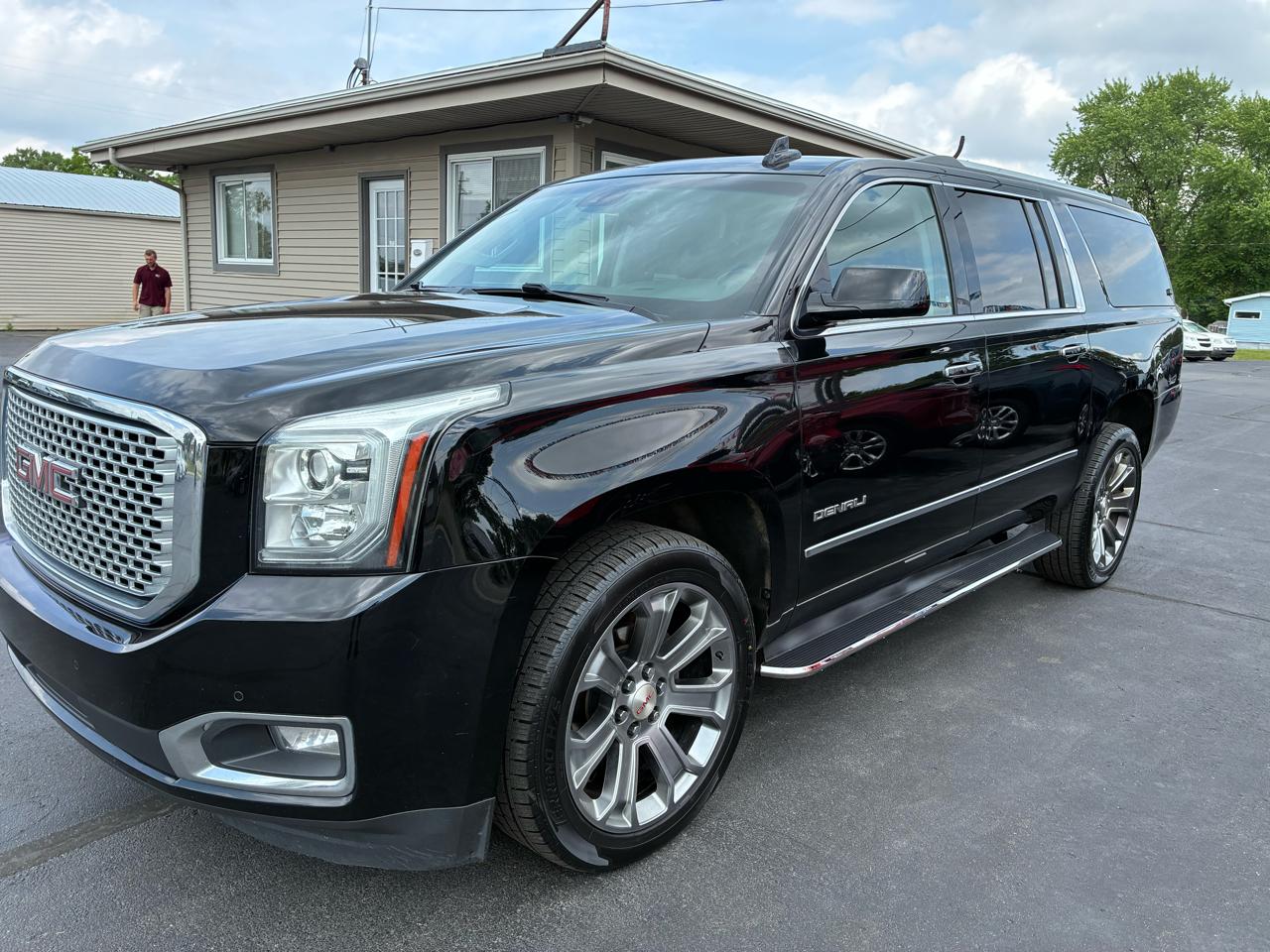 GMC Yukon XL Denali 4WD 2016