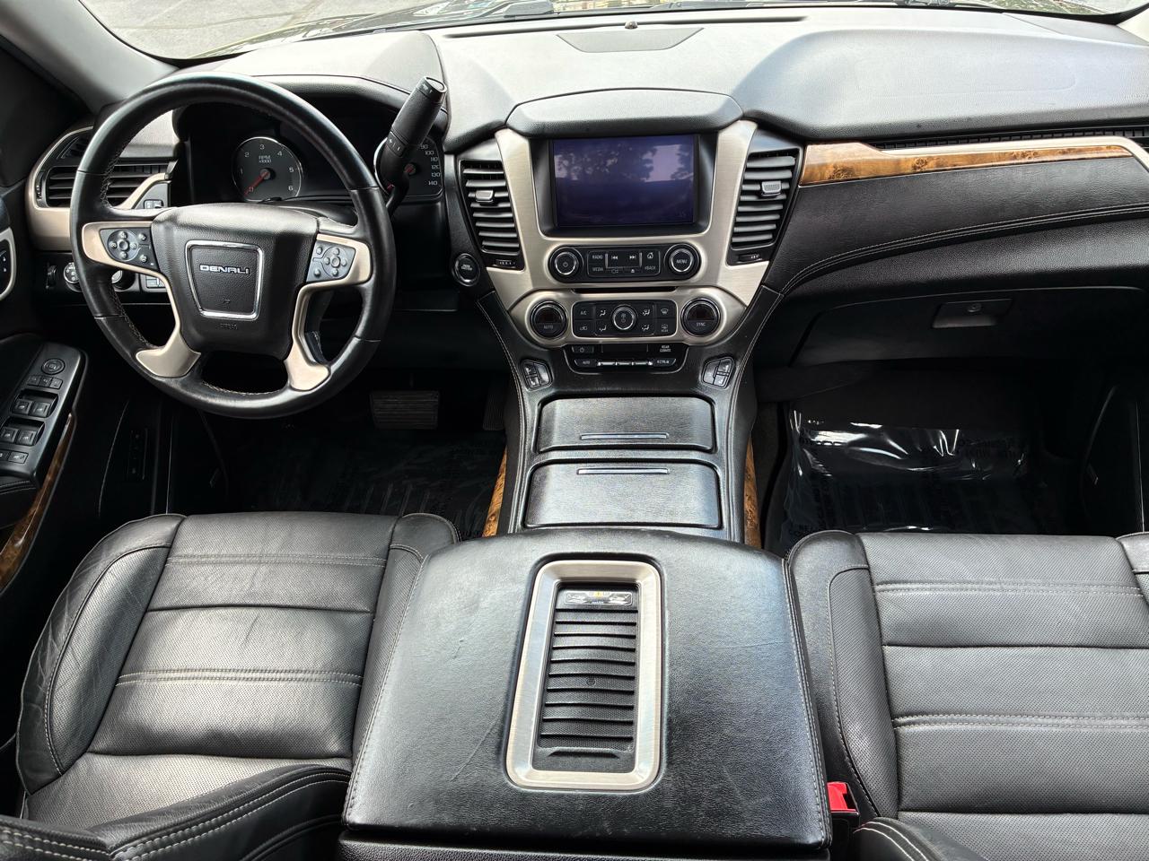 GMC Yukon XL Denali 4WD 2016
