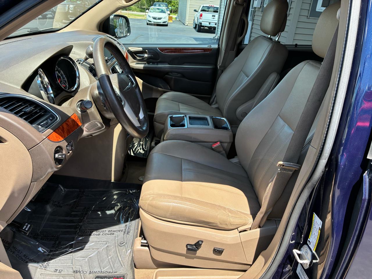 Chrysler Town & Country Touring-L 2015