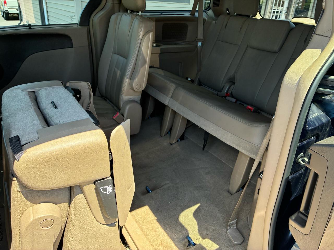 Chrysler Town & Country Touring-L 2015