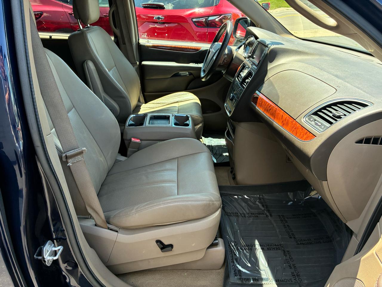 Chrysler Town & Country Touring-L 2015