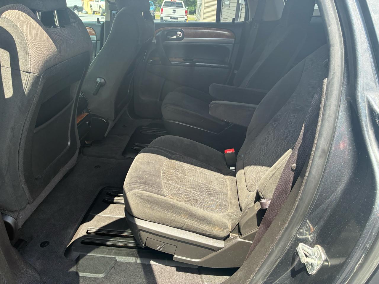 Buick Enclave Convenience FWD 2012