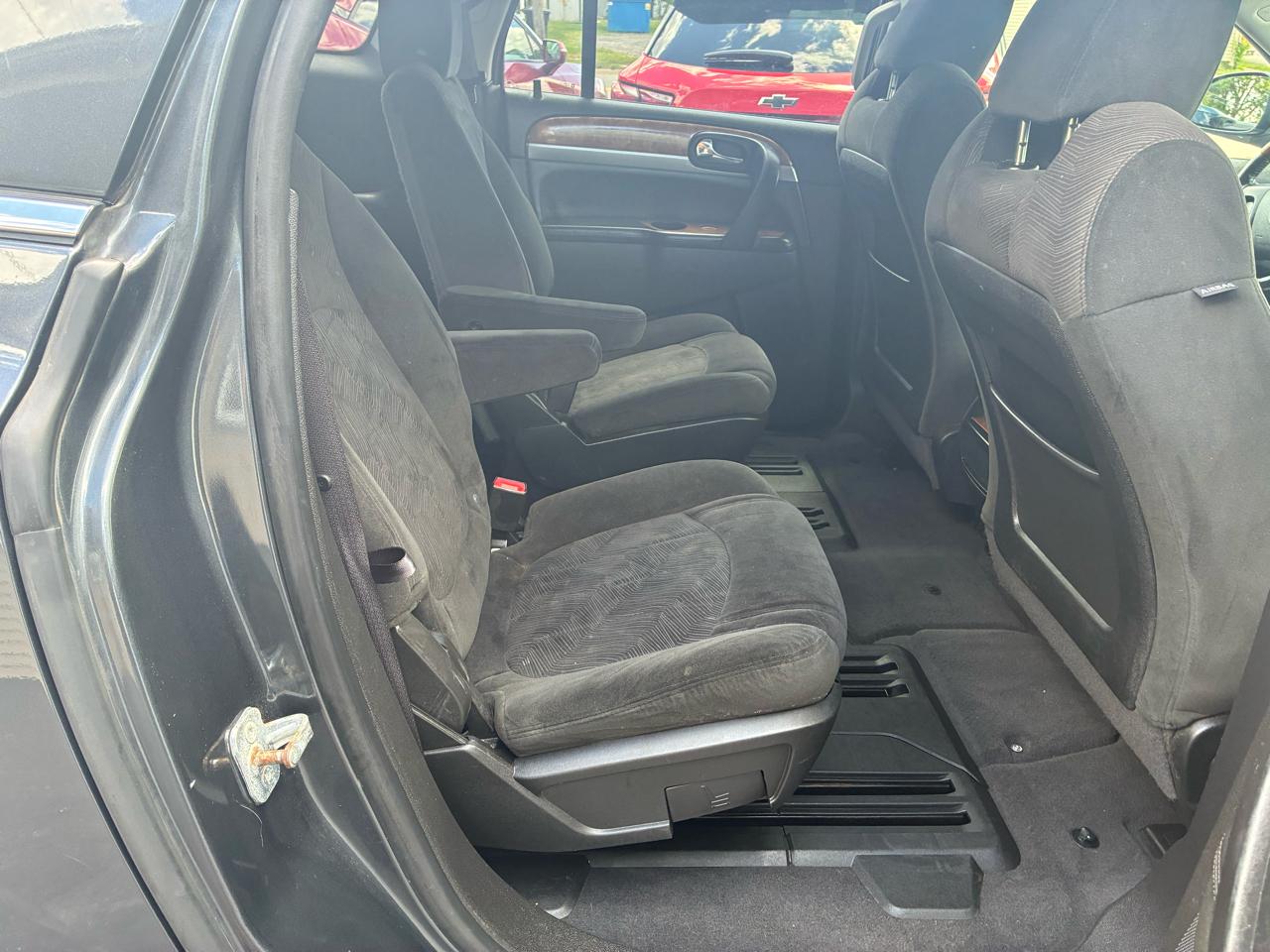 Buick Enclave Convenience FWD 2012