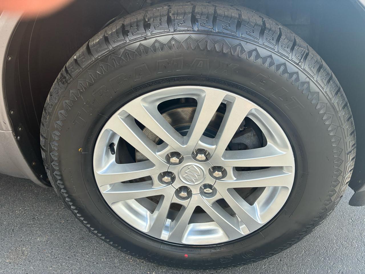 Buick Enclave Convenience FWD 2012