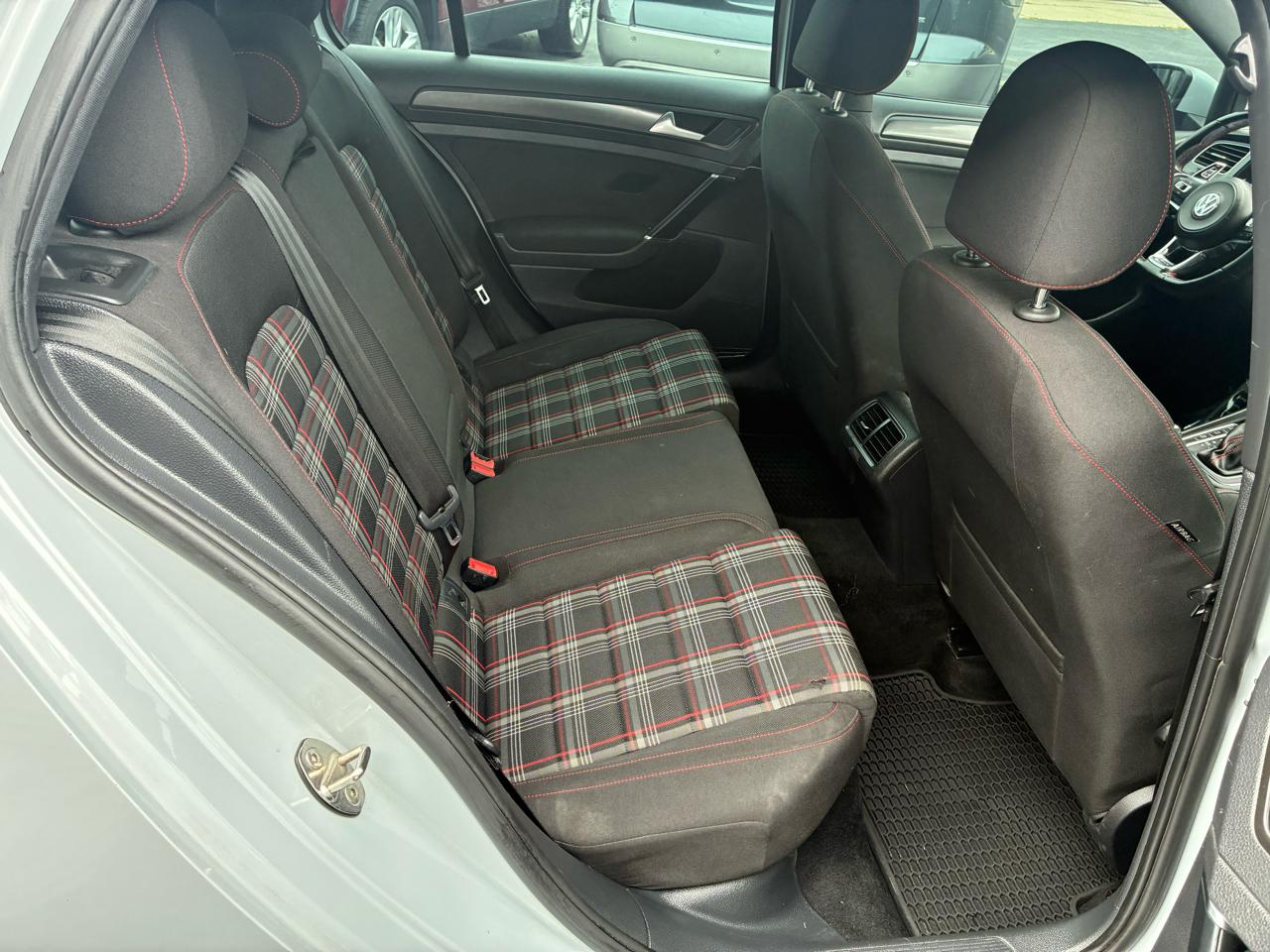 Volkswagen Golf GTI SE 6A 4-Door 2018