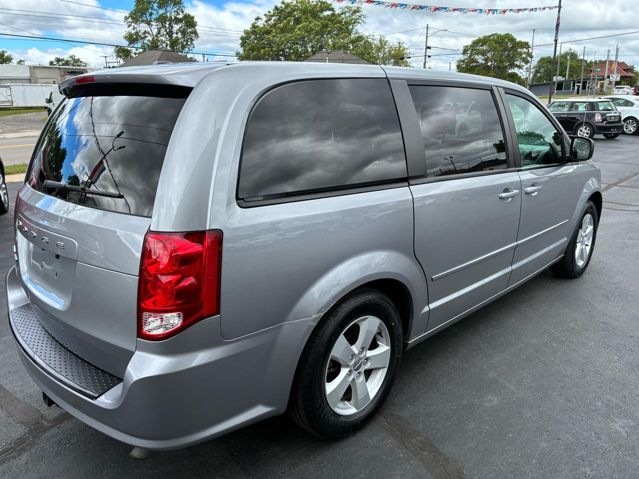 Dodge Grand Caravan SE 2015