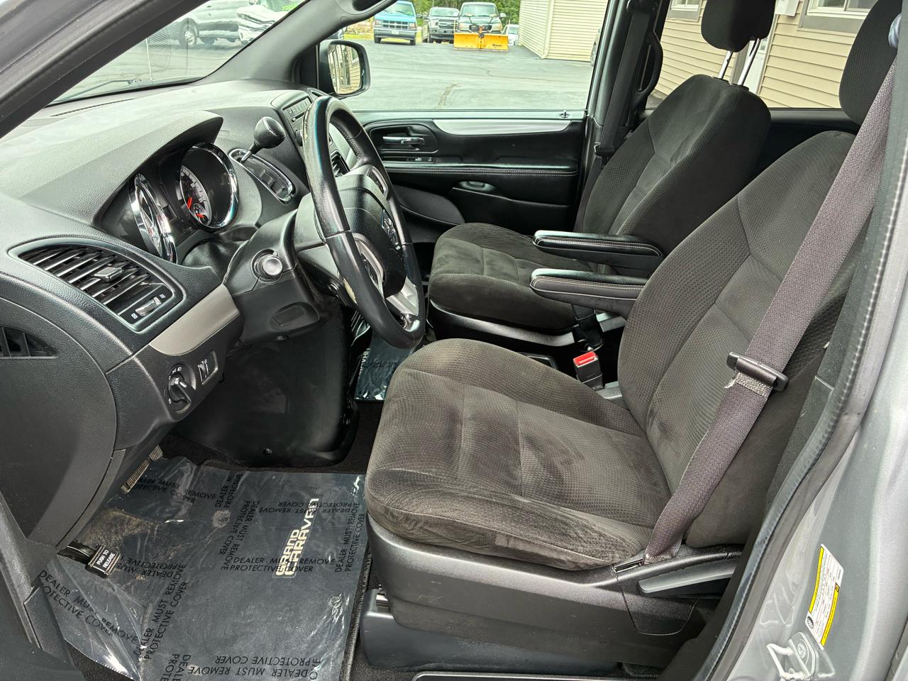 Dodge Grand Caravan SE 2015