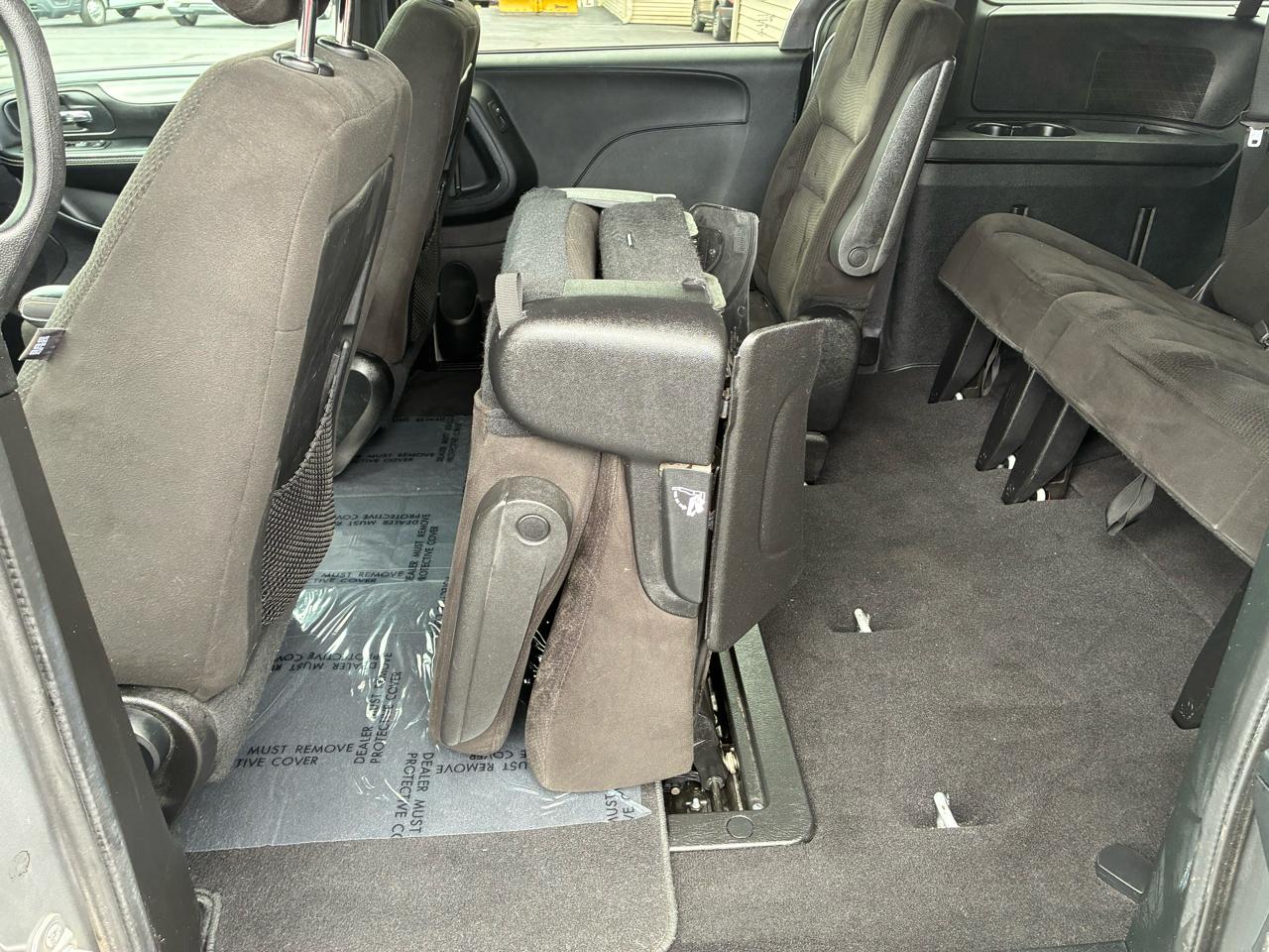 Dodge Grand Caravan SE 2015