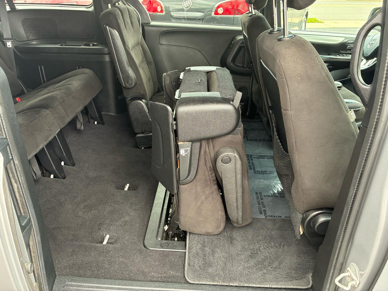 Dodge Grand Caravan SE 2015