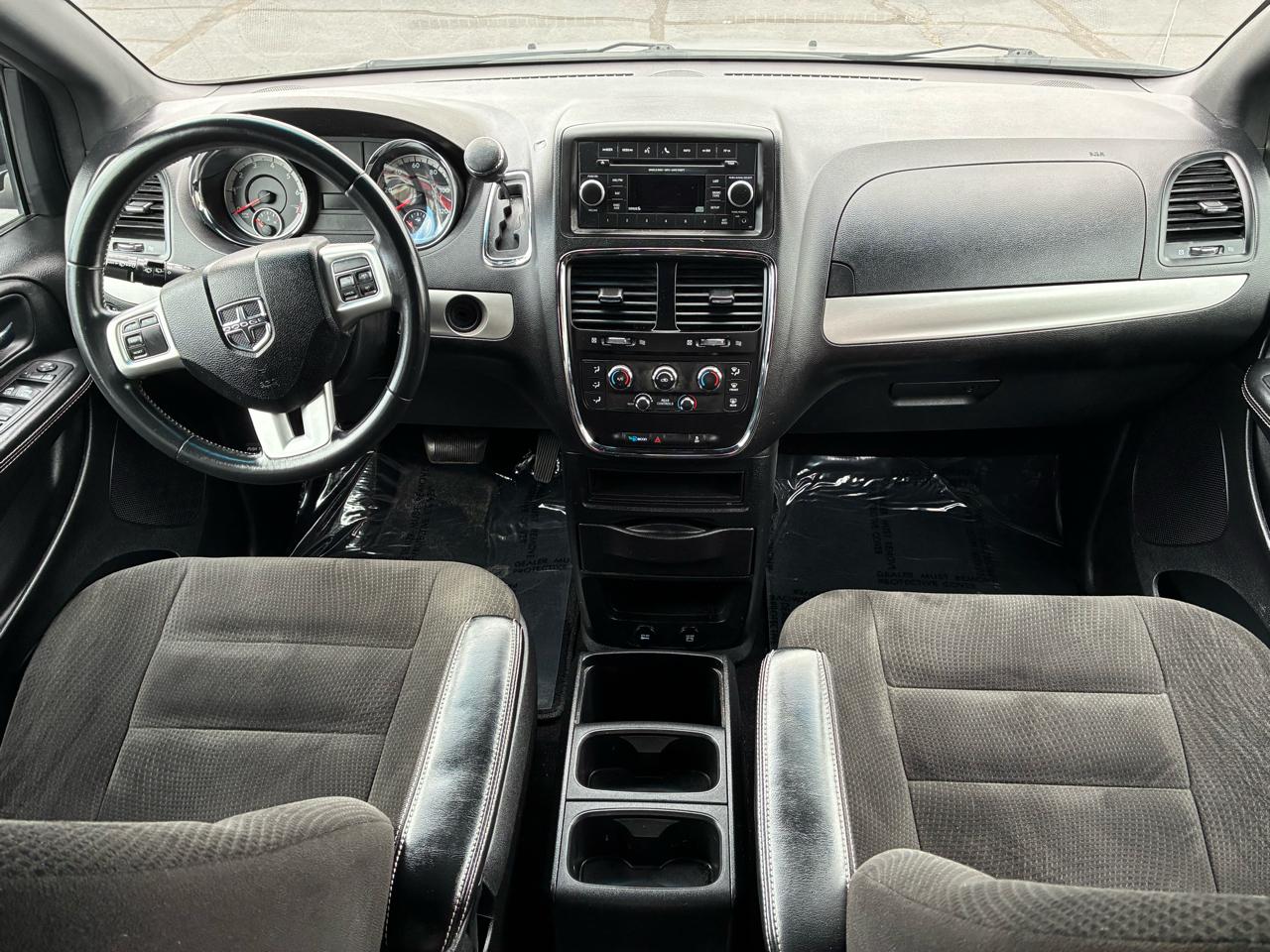 Dodge Grand Caravan SE 2015