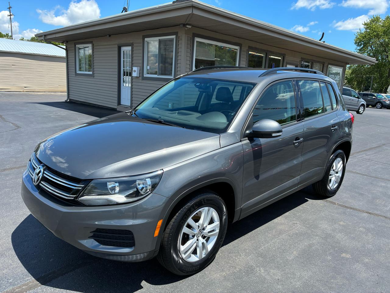 Volkswagen Tiguan SE 2016