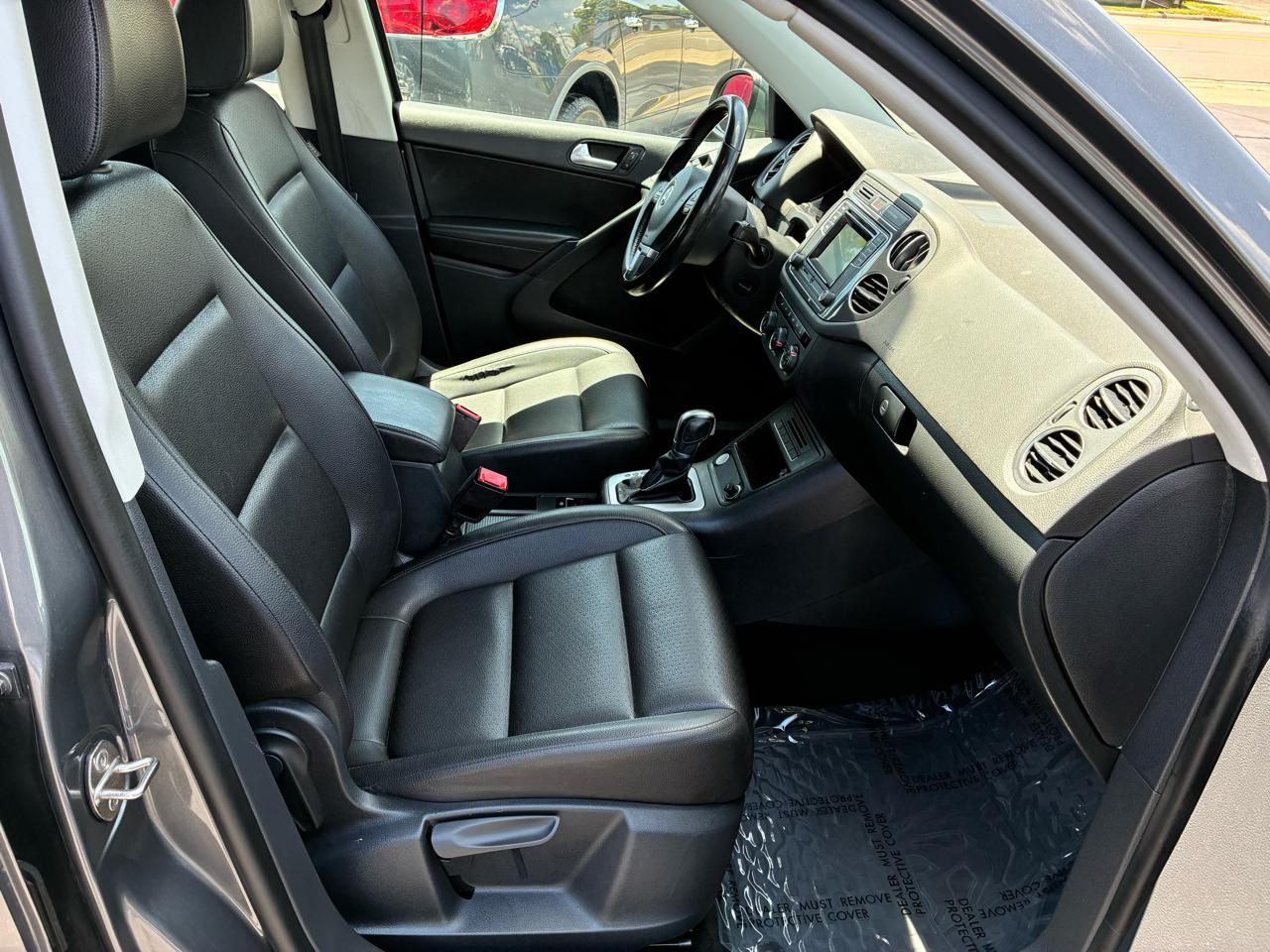 Volkswagen Tiguan SE 2016
