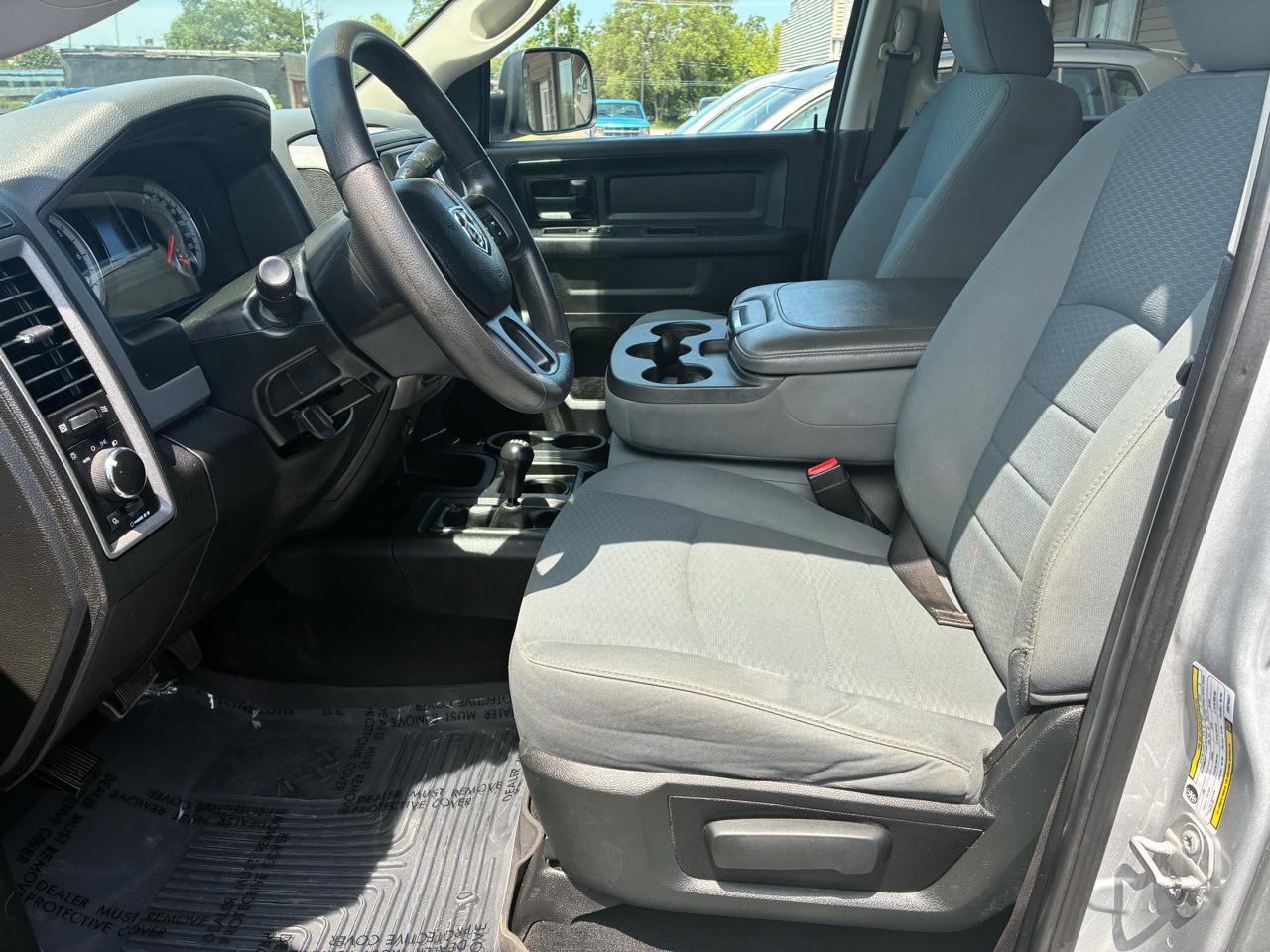 RAM 2500 Tradesman Crew Cab SWB 4WD 2018