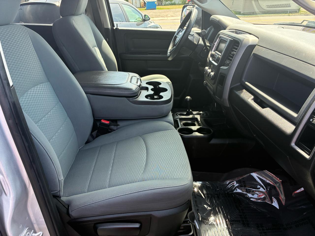 RAM 2500 Tradesman Crew Cab SWB 4WD 2018