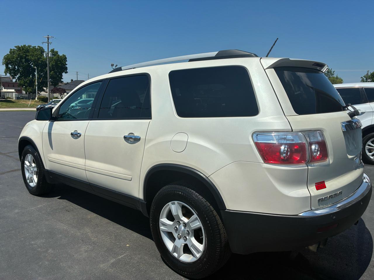 GMC Acadia SLE AWD 2010