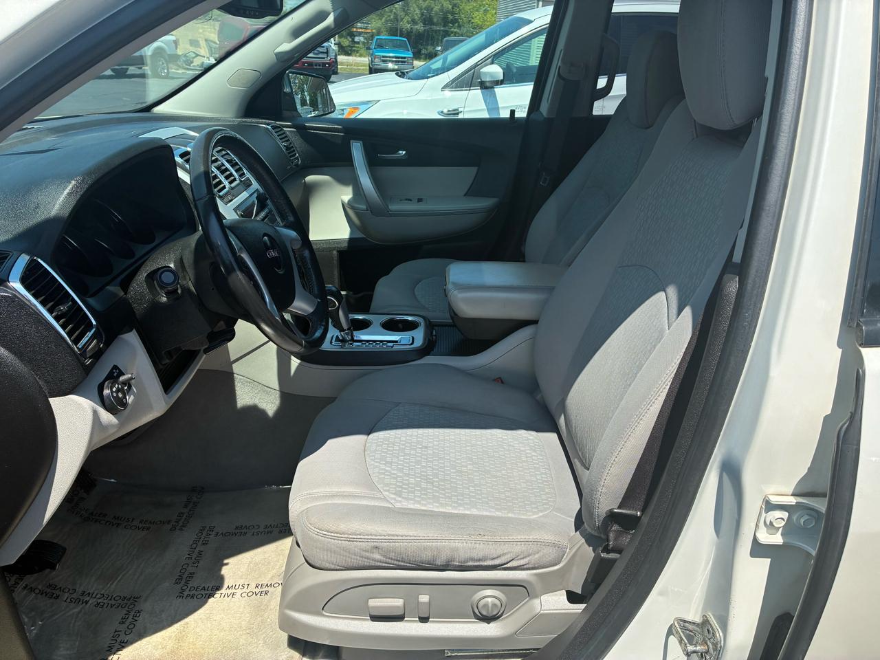 GMC Acadia SLE AWD 2010