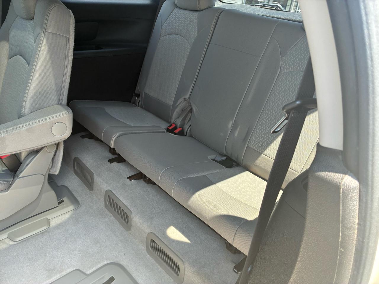 GMC Acadia SLE AWD 2010