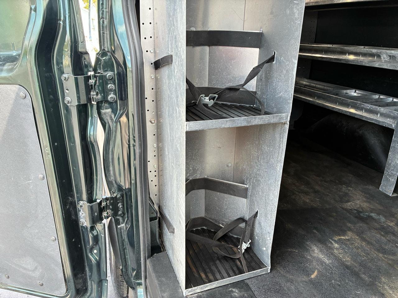 Ford Transit 250 Van Low Roof 60/40 Pass.130-in. WB 2019