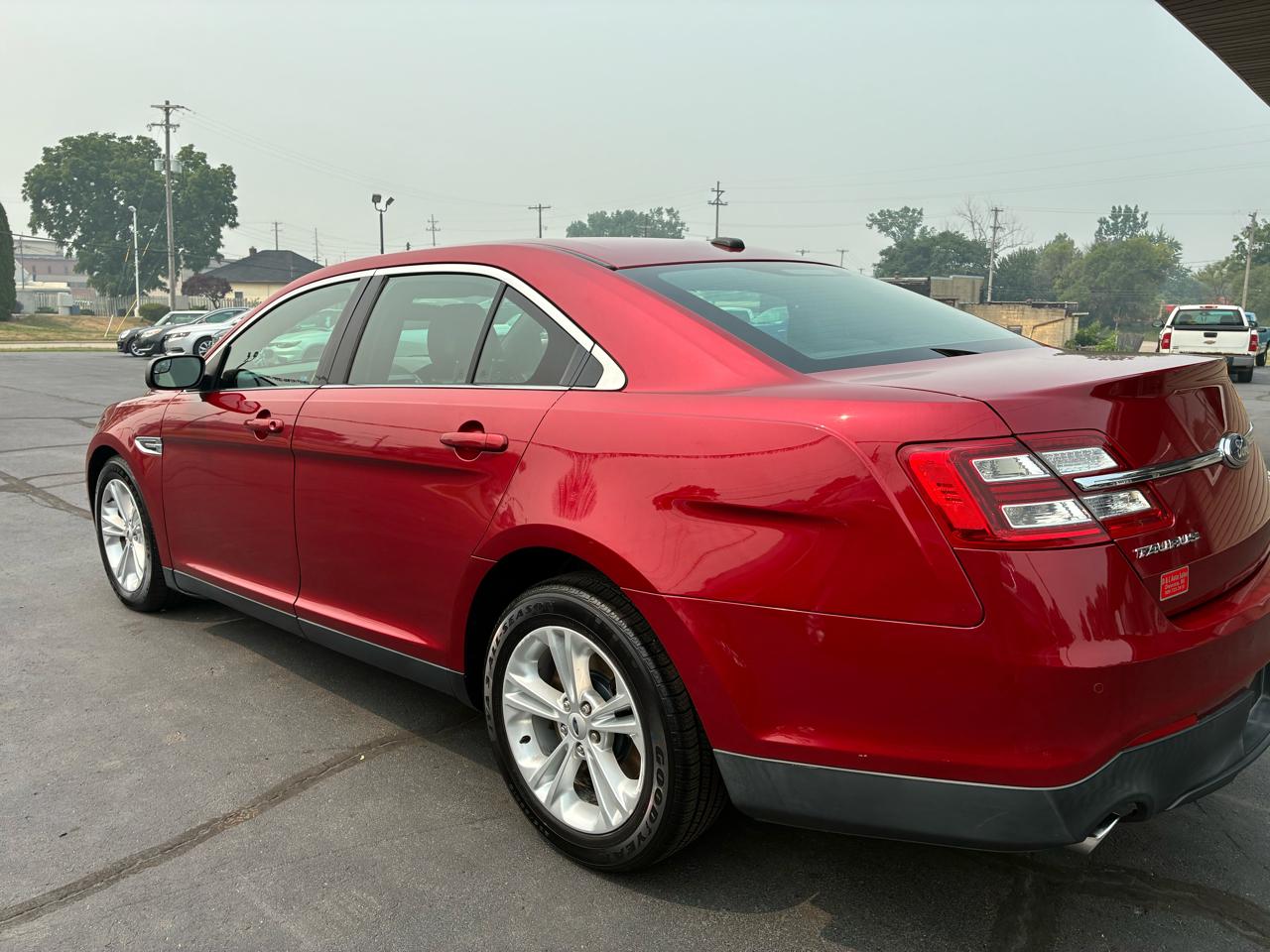 Ford Taurus SEL FWD 2013