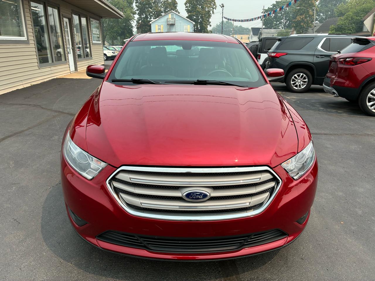 Ford Taurus SEL FWD 2013