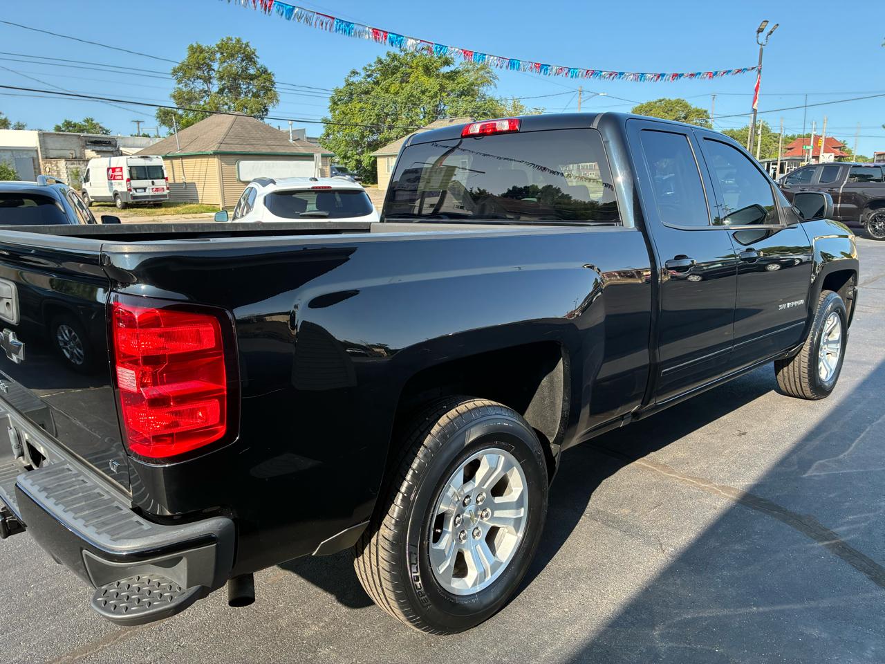 Chevrolet Silverado 1500 Z71 Ext Cab 4WD 4D 2018