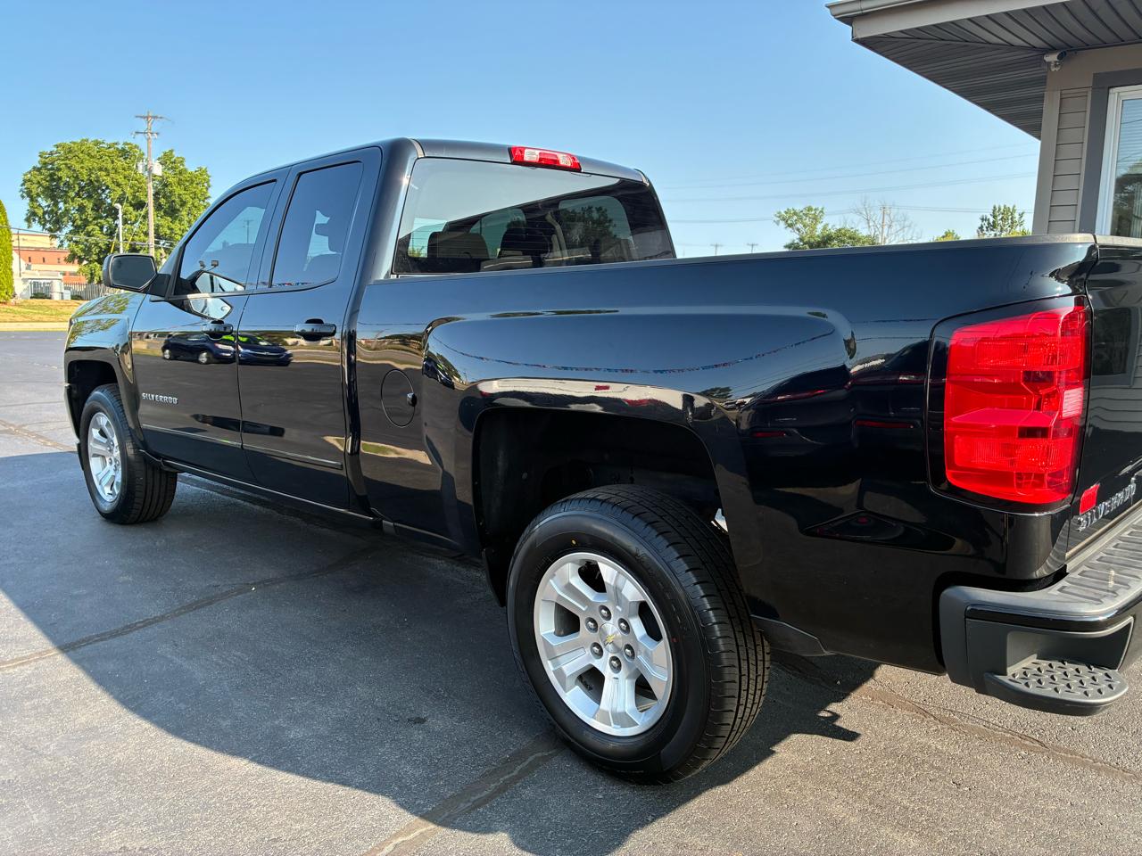 Chevrolet Silverado 1500 Z71 Ext Cab 4WD 4D 2018