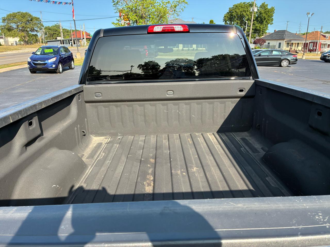 Chevrolet Silverado 1500 Z71 Ext Cab 4WD 4D 2018