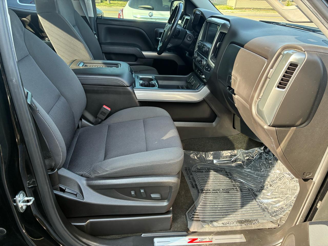 Chevrolet Silverado 1500 Z71 Ext Cab 4WD 4D 2018