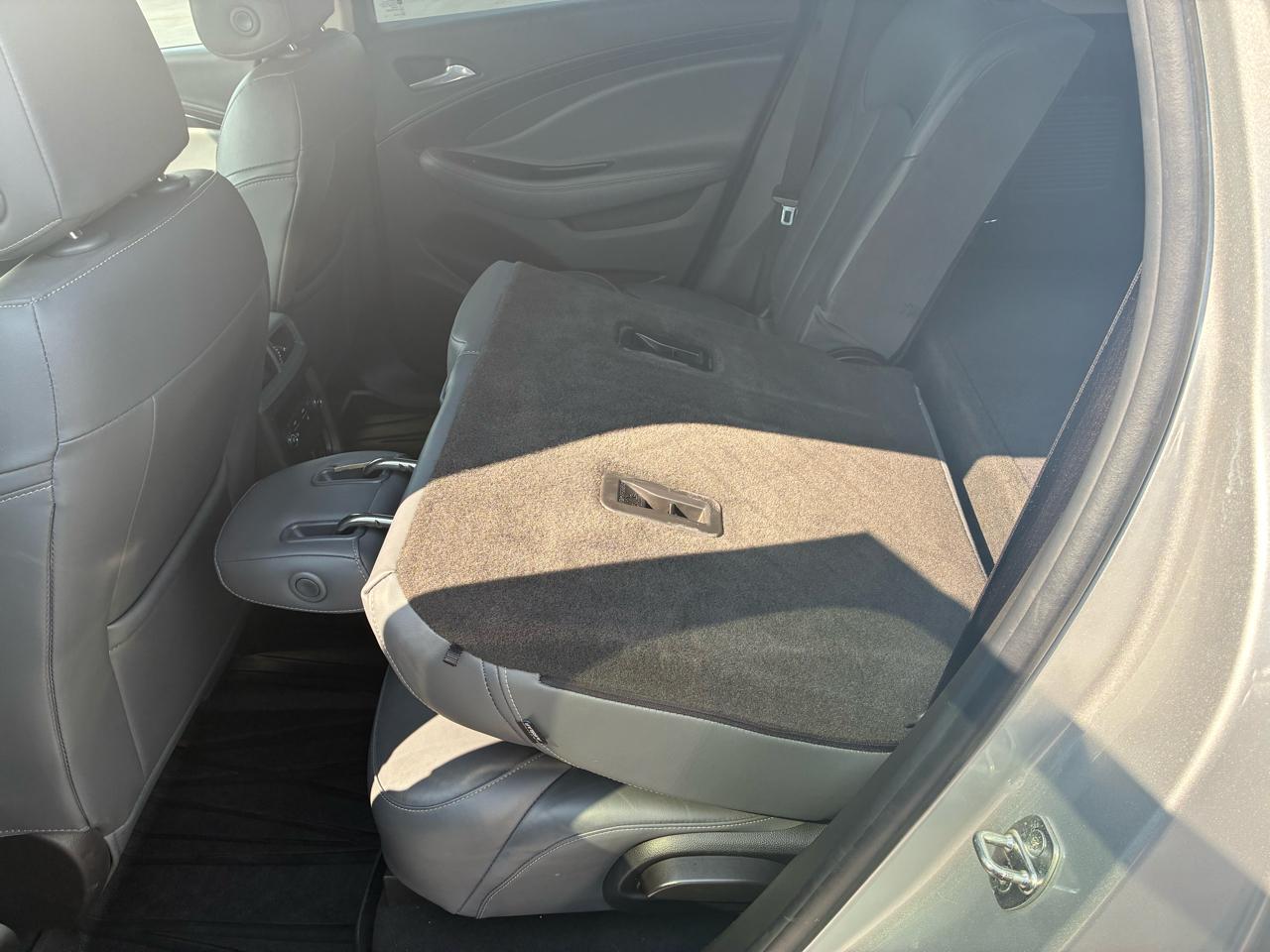 Buick Envision Essence 4D SUV FWD 2019