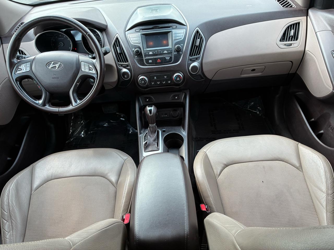 Hyundai Tucson FWD 4dr SE w/Beige Int 2014