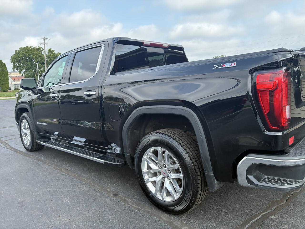 GMC Sierra 1500 SLT Crew Cab 4WD 2020