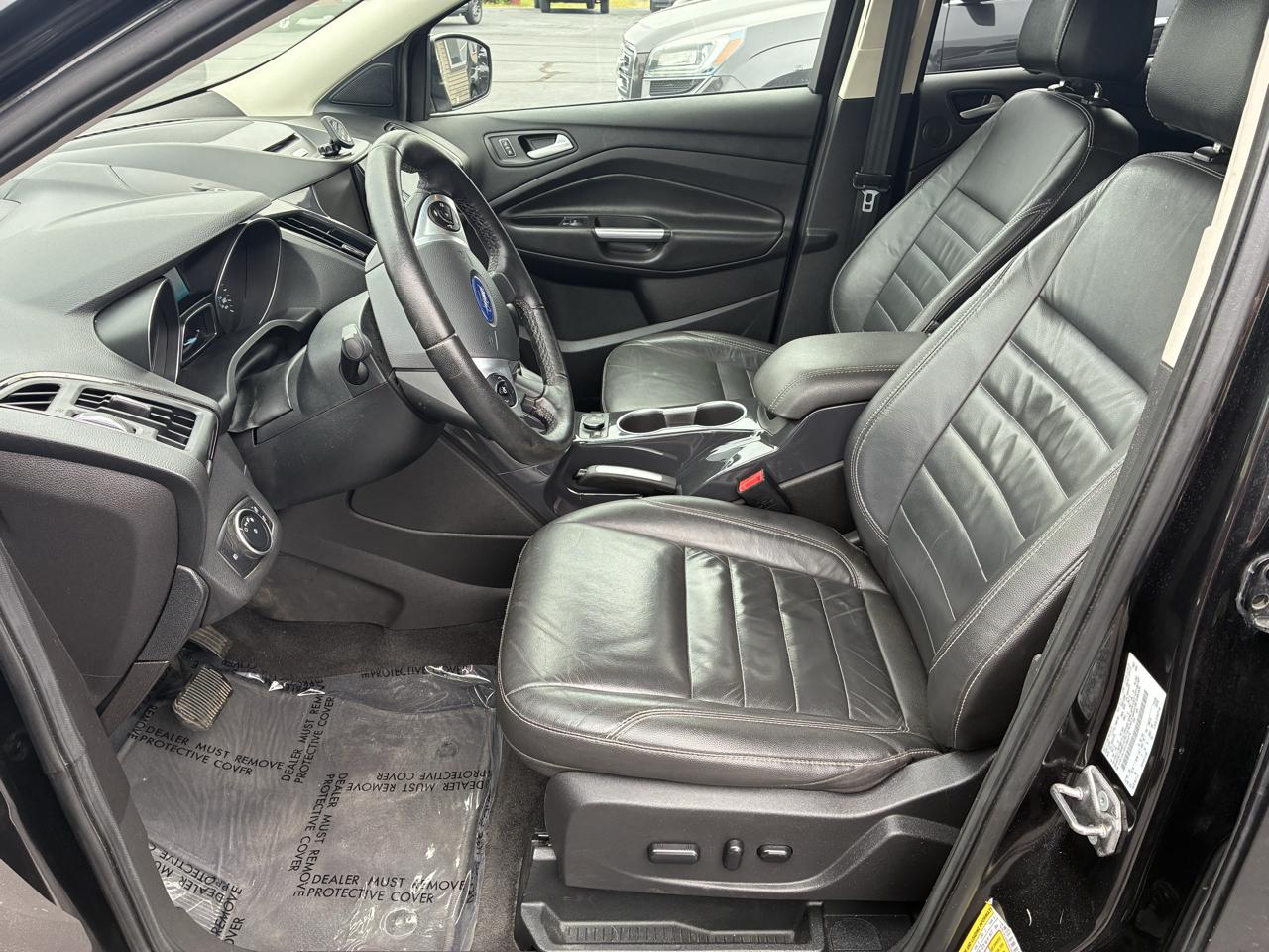 Ford Escape Titanium 4WD 2015