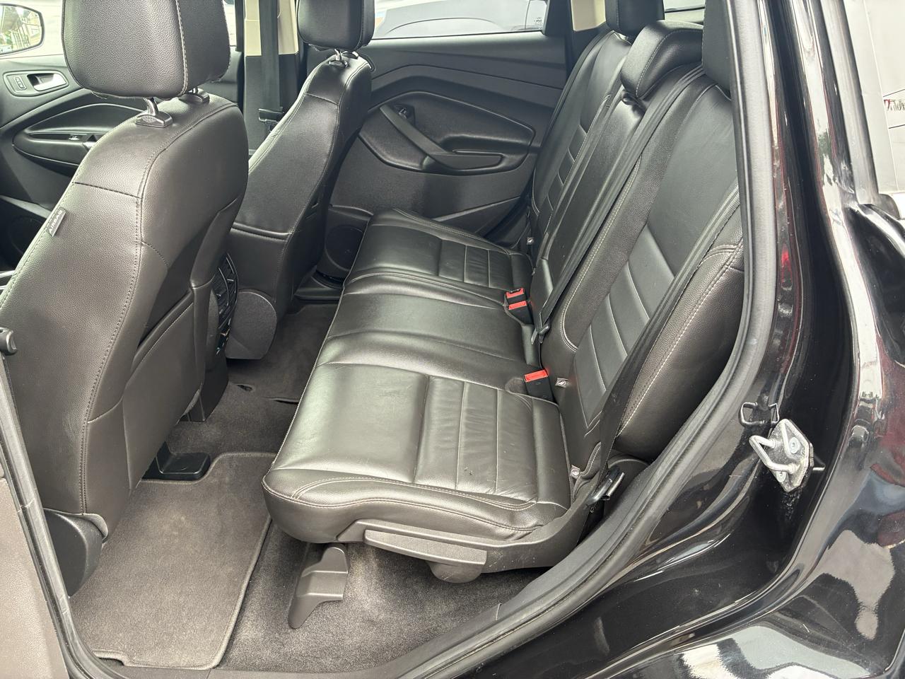 Ford Escape Titanium 4WD 2015