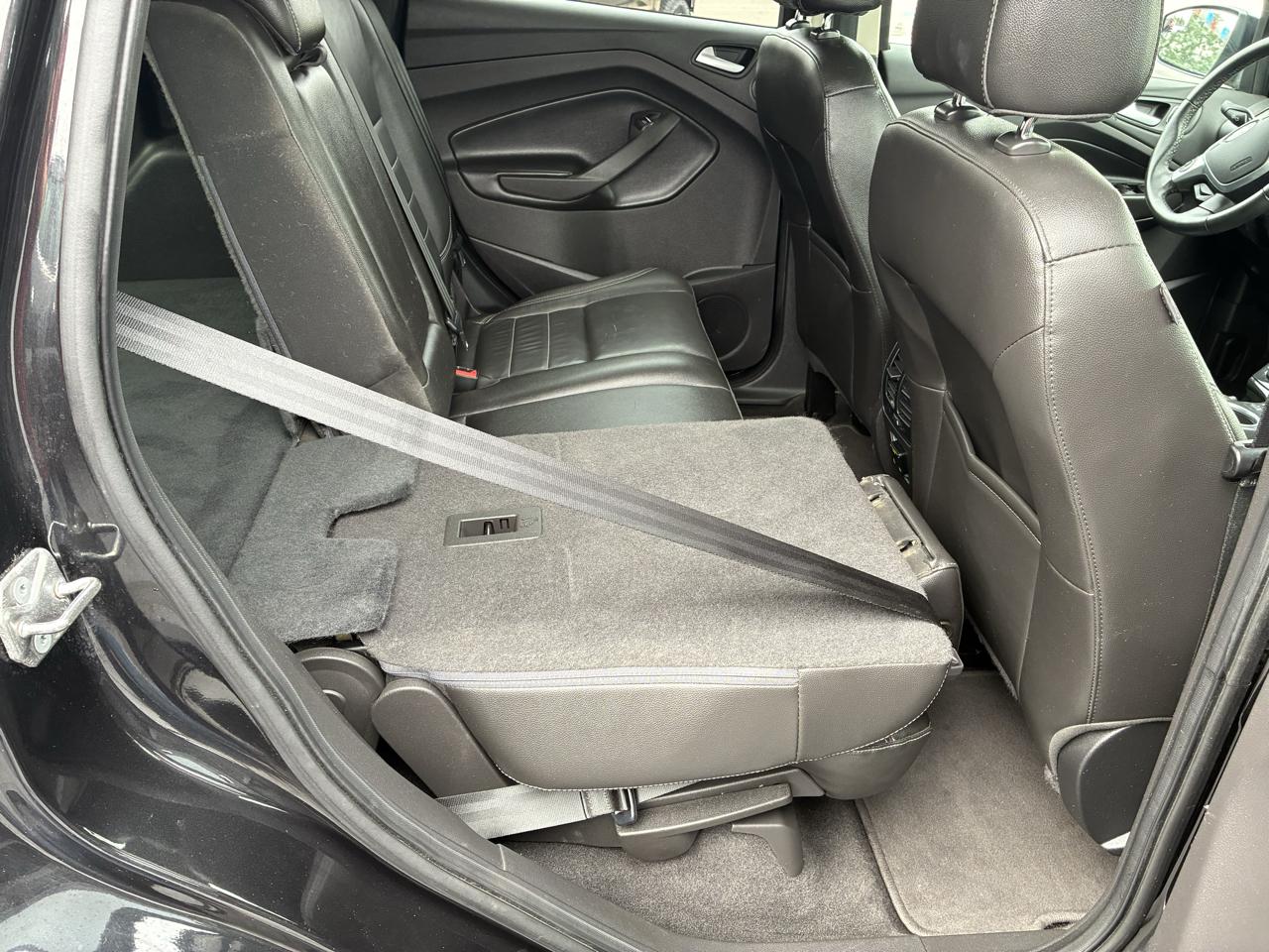 Ford Escape Titanium 4WD 2015
