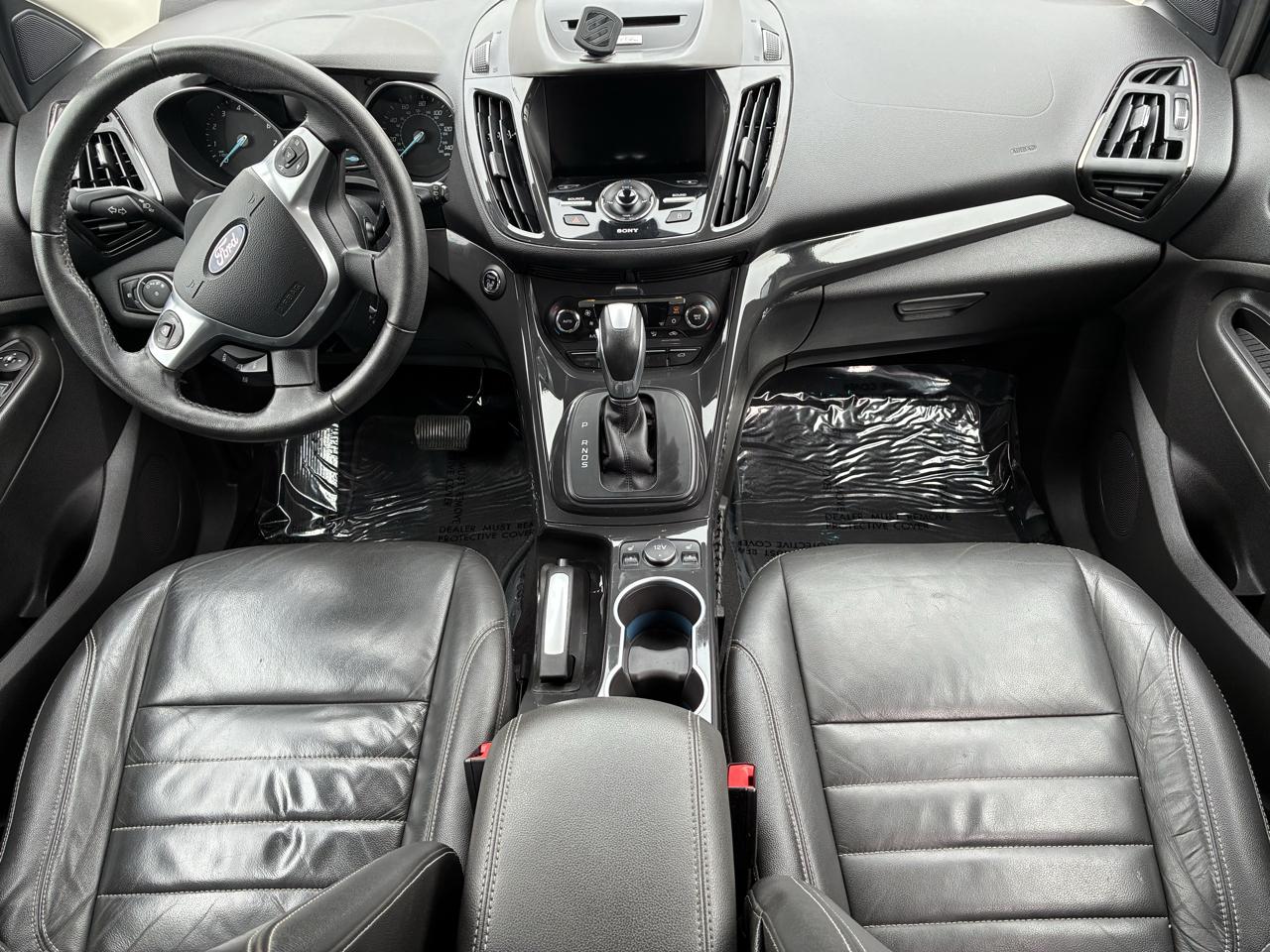 Ford Escape Titanium 4WD 2015