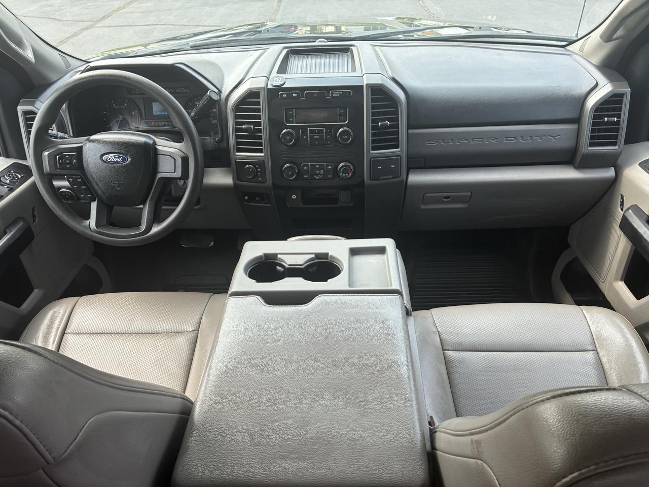 Ford F-450 SD XL Crew Cab DRW 4WD 2017