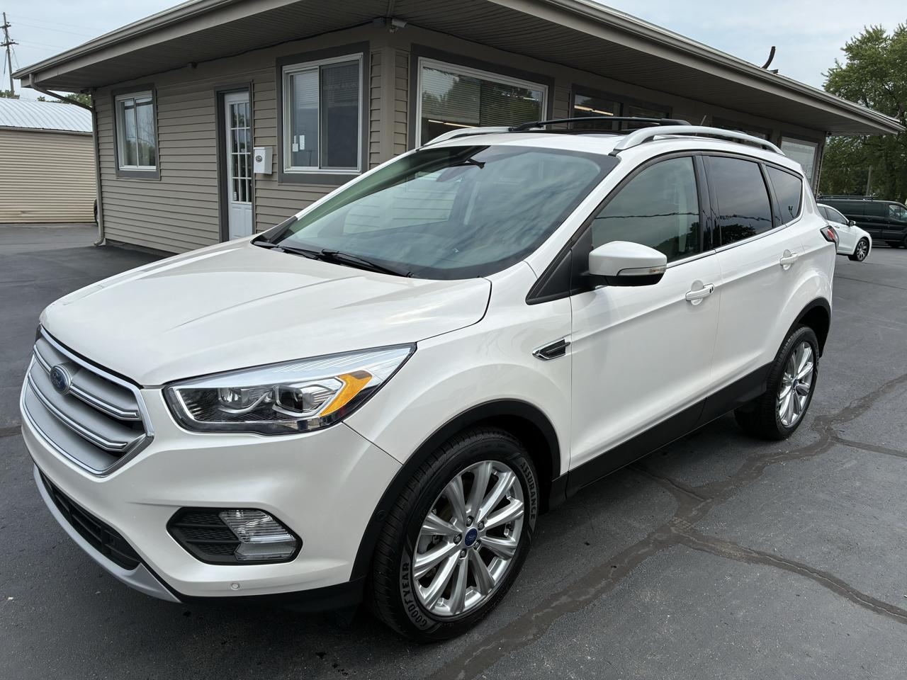 Ford Escape Titanium 4WD 2018
