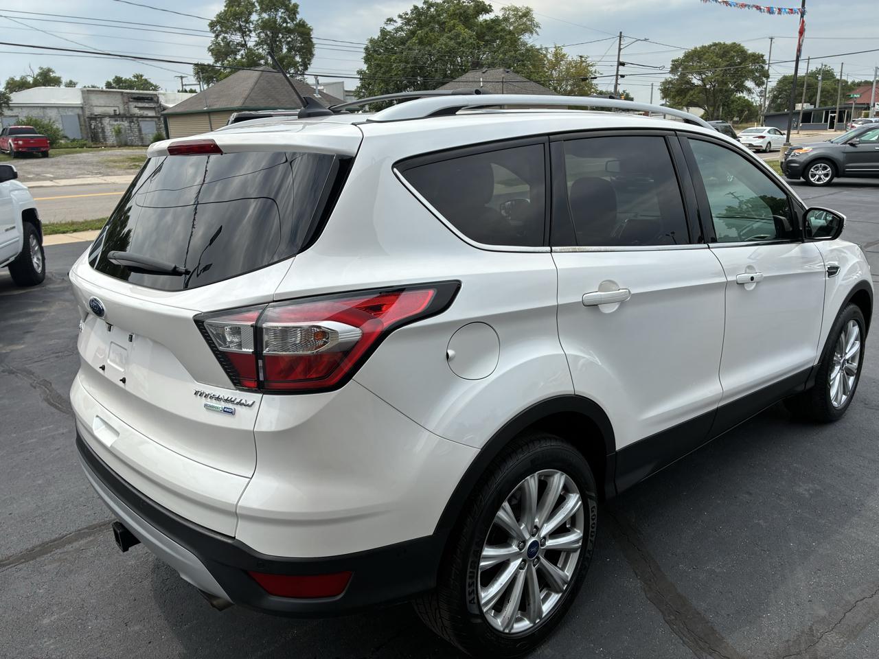 Ford Escape Titanium 4WD 2018