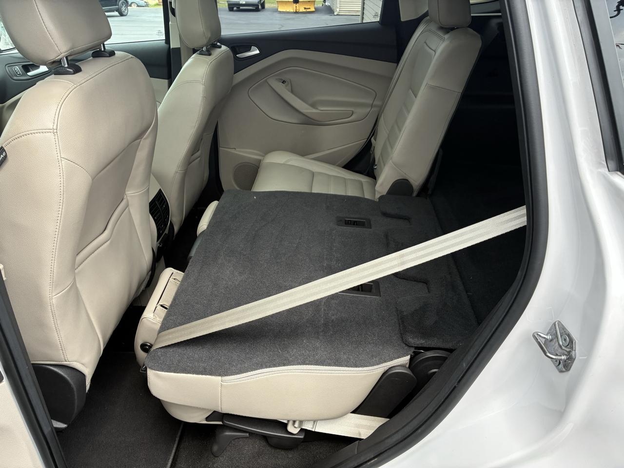 Ford Escape Titanium 4WD 2018