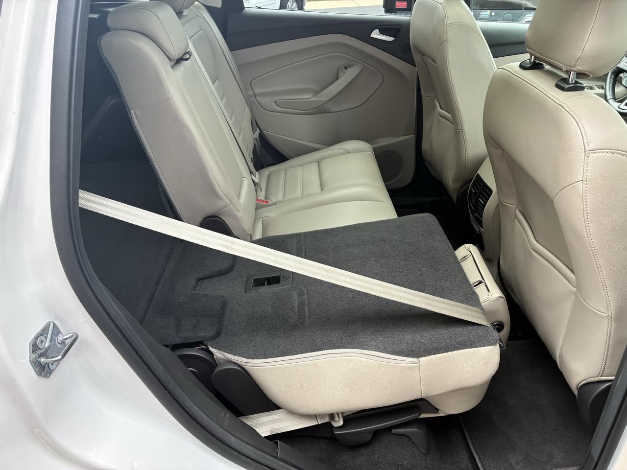 Ford Escape Titanium 4WD 2018