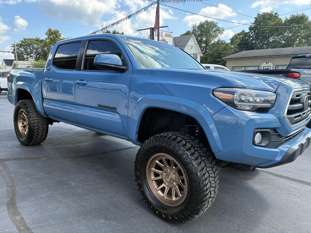 Toyota Tacoma SR5 Dbl Cab 4WD at 2019