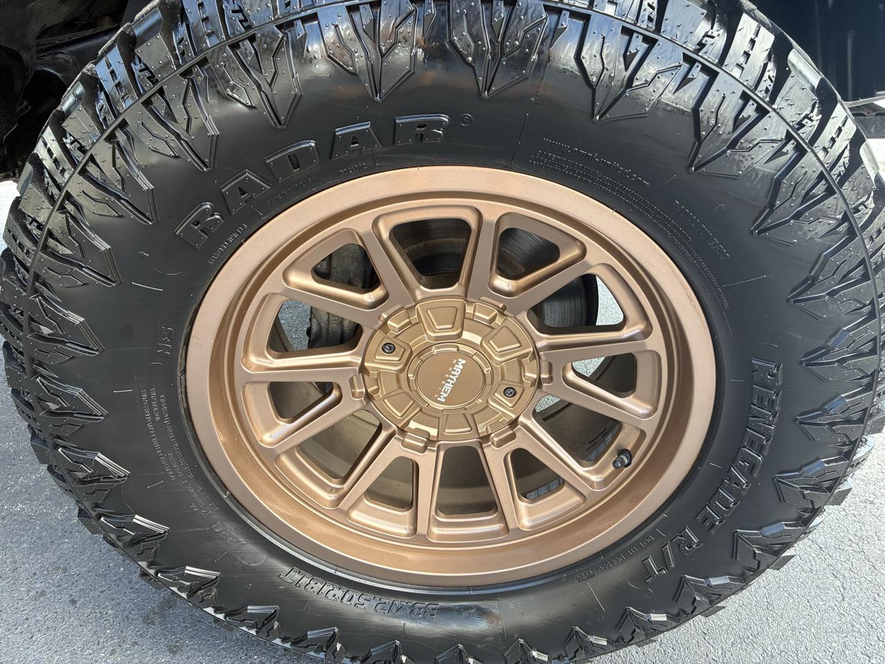 Toyota Tacoma SR5 Dbl Cab 4WD at 2019